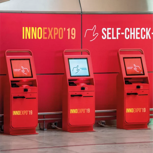 A few different sign vinyl colours used as wayfinding and information signage at the check-in desks for INNOEXPO.