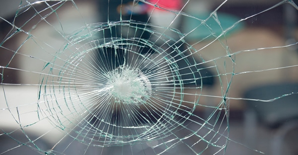 Avery Dennison SF8i bomb blast window film for prtection of windows is a clear films that prevents windows from shattering by holding the glass splinter fragments together.