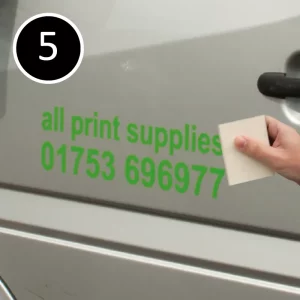 wet-apply-sign-vinyl-guide-05-re-squeegee-vinyl-edges