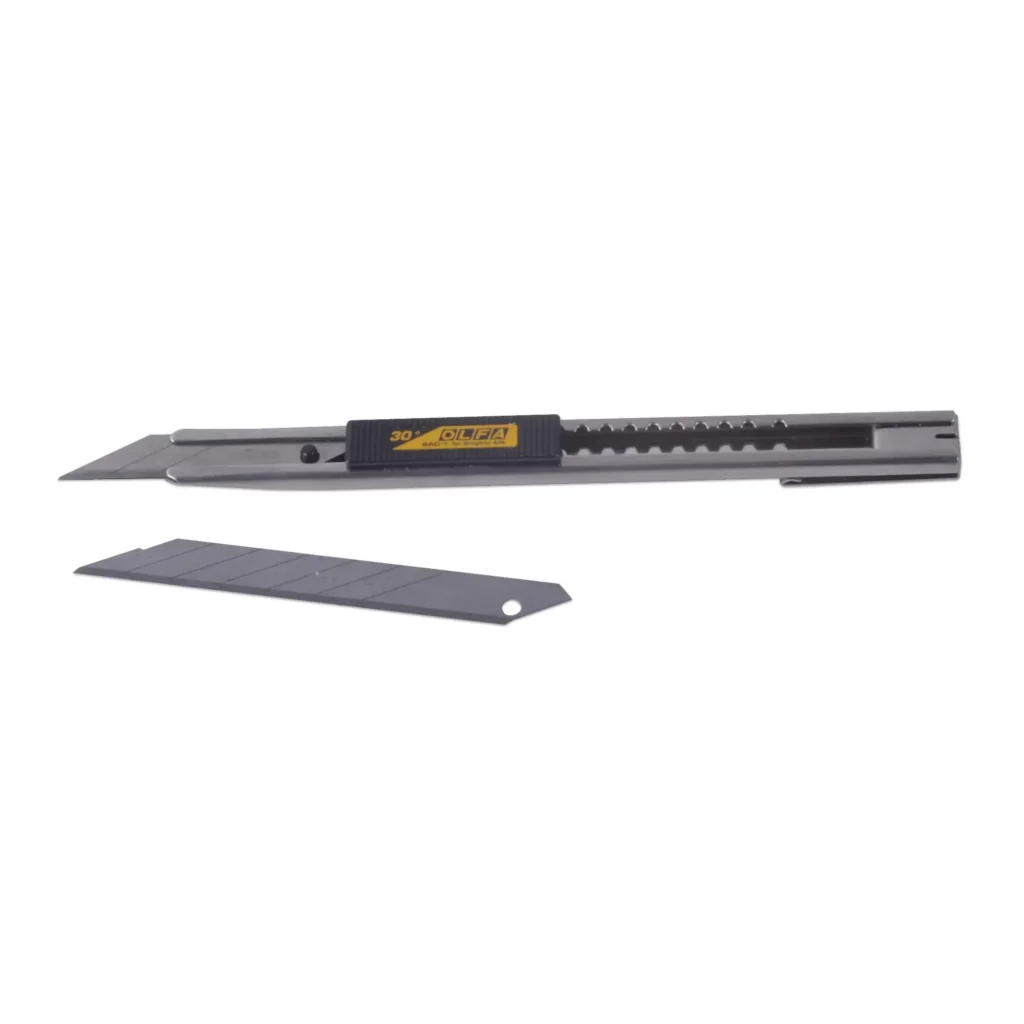OLFA SAC-1 retractable vinyl wrapping knife with a 30 degree blade and a stick of spare blades beneath the graphics knife handle.