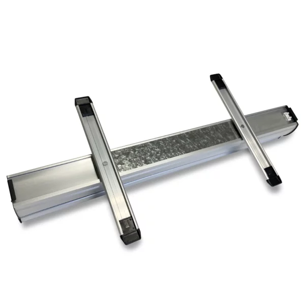 The Buckingham pull-up stand features a stable steel base plate for extra stability and a thicker aluminium body for added strength, the photo shows the cassette base stand turned over to fully show the feet and the strong base plate securely attached to the bottom of the stands base.