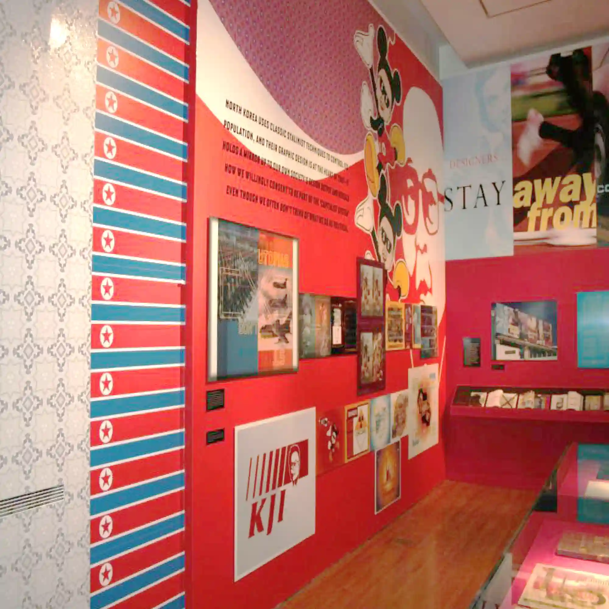 Sihl Design2Wall range of printable wallpapers applied to exhibition partition walls, delivering high-impact custom graphics ideal for trade shows, galleries, branded event spaces and for any cutom designed interior wall decoration prints.